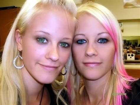 TOP 16+ Real Twin Sisters Pornstars Who Do Sex Together